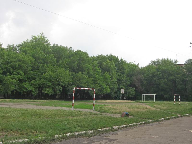 Стадион СШ № 128, Днепропетровск.