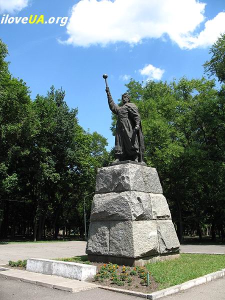 Памятник Богдану Хмельницкому в парке Хмельницкого, Днепропетровск, http://iloveua.org/article/73