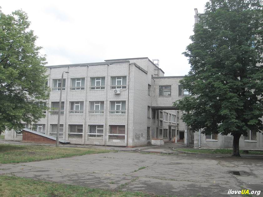 Школа № 62, Днепропетровск. Западная сторона.