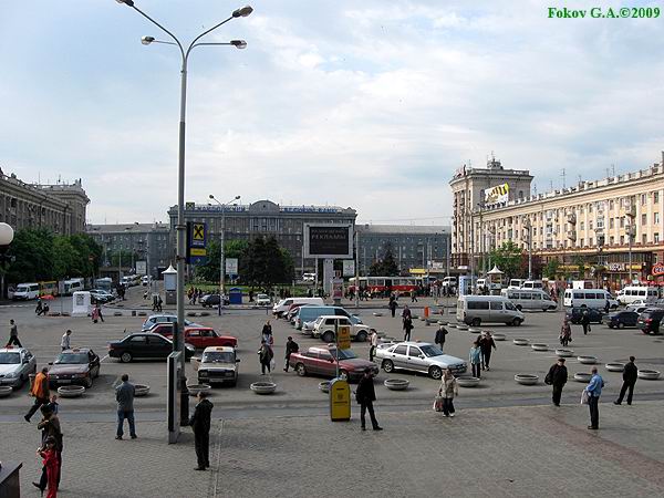 Днепропетровск, общий вид площади им. Петровского (привокзальной)