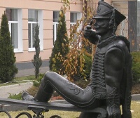 Памятник поручику Ржевскому (Павлоград)